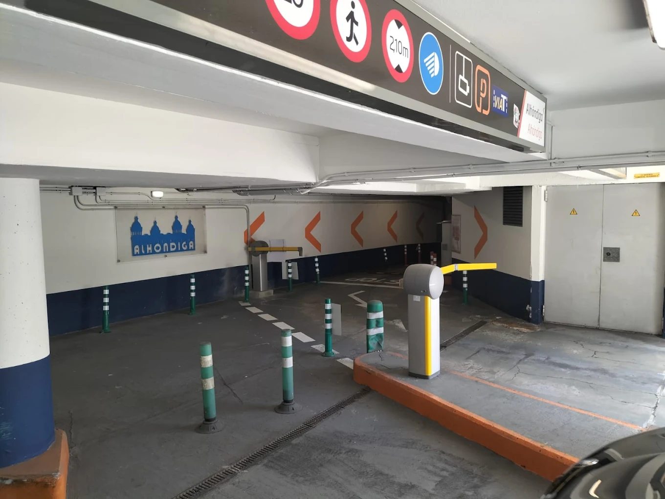 Foto Parking La Alhóndiga